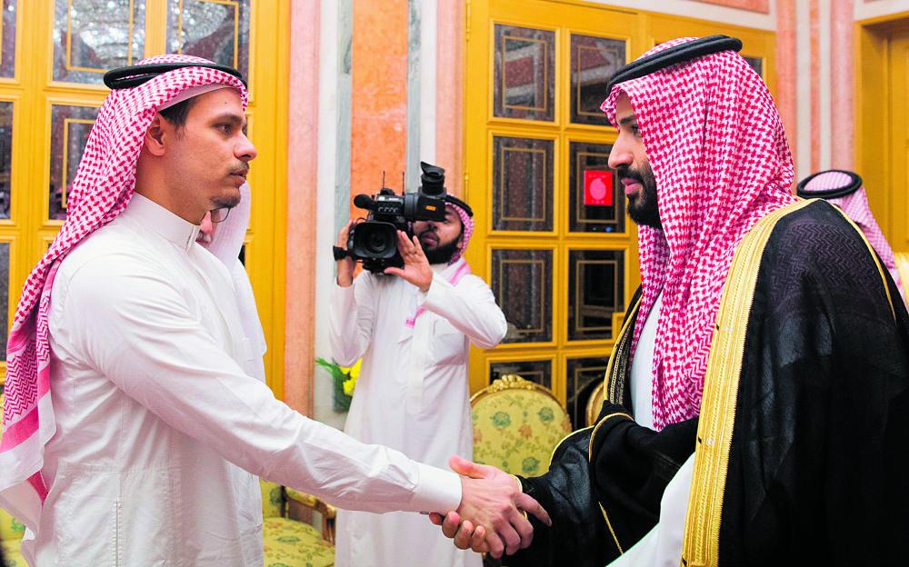 خادم الحرمين الشريفين يستقبل سهل وصلاح خاشقجي