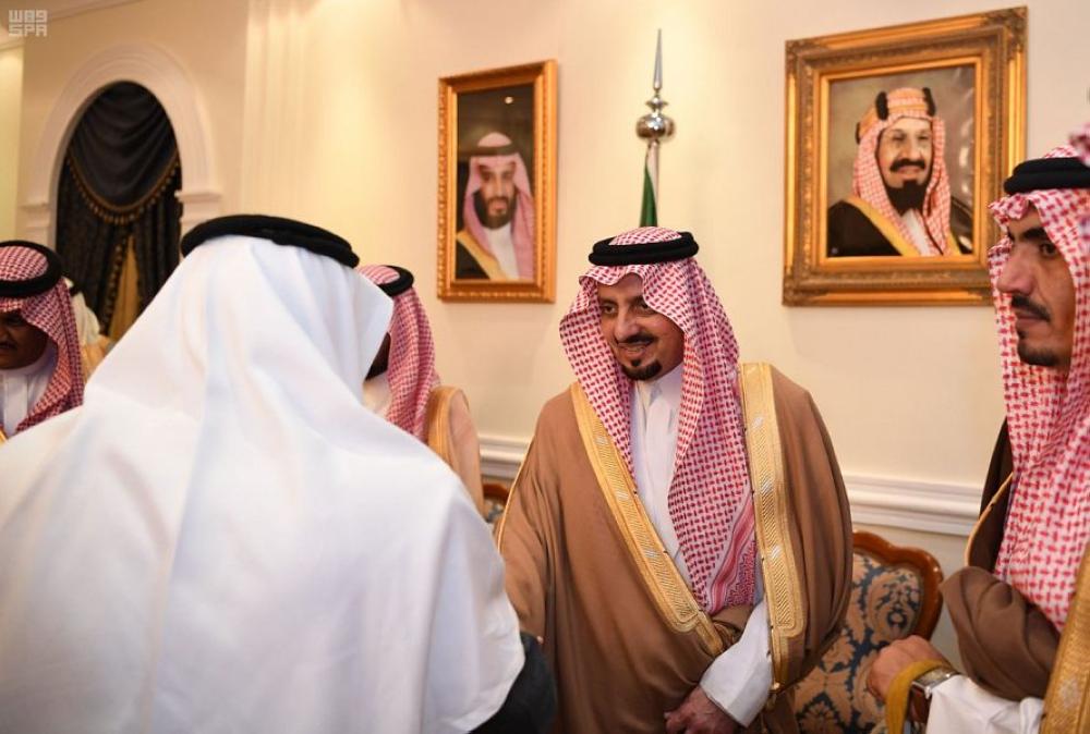 كيفية التصدي للشائعات تسيطر على جلسة أمير عسير