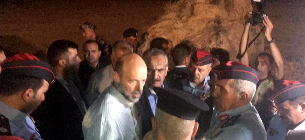 الأردن: 18 وفاة و34 إصابة في حادث البحر الميت