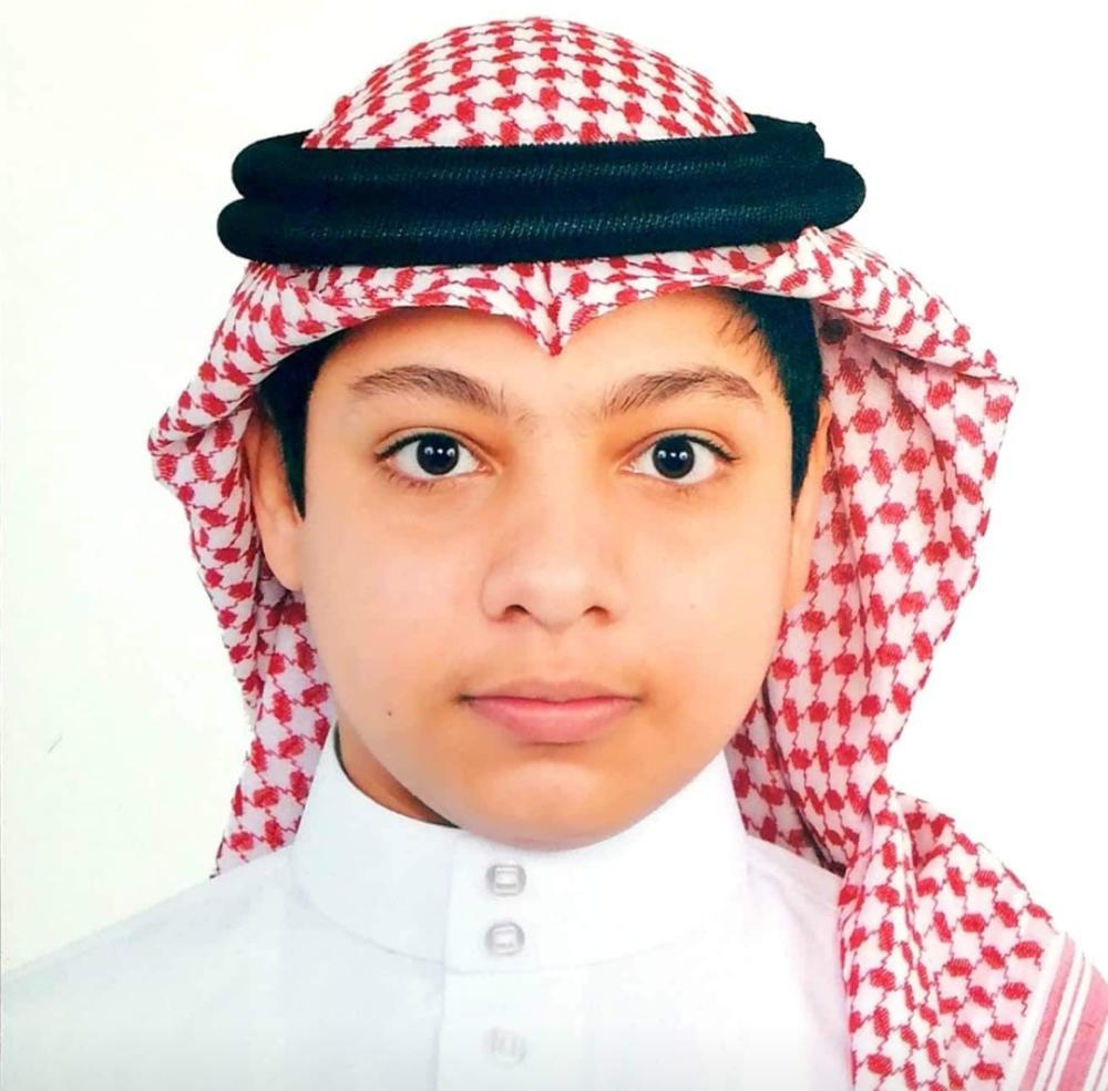 بطل تحدي القراءة يضع لمساته الأخيرة لـ«أسراب»
