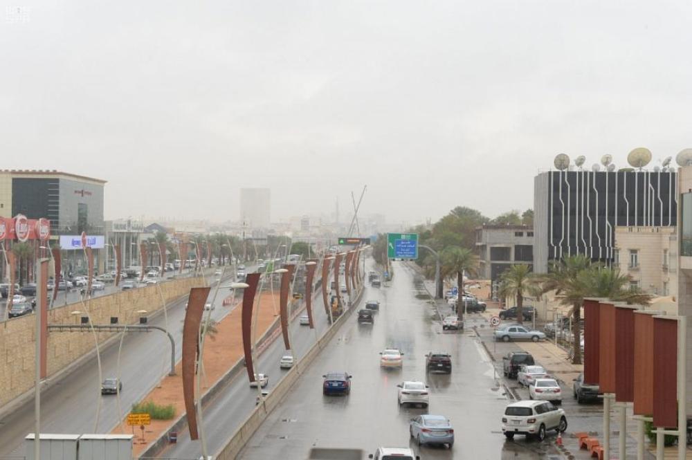 هطول أمطار على مدينة الرياض