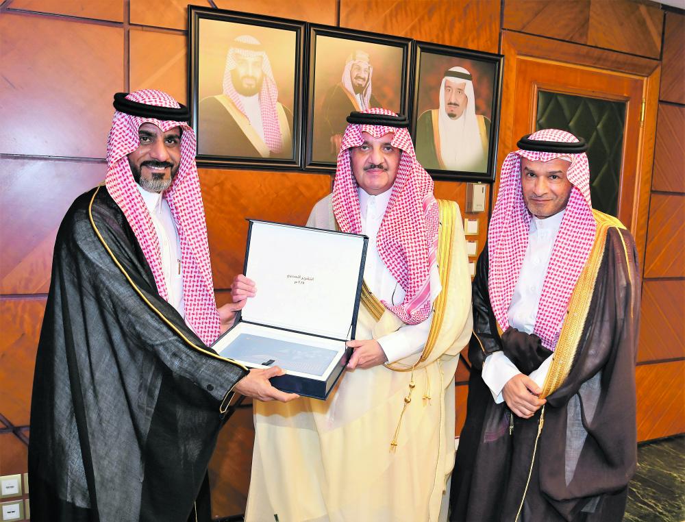 أمير الشرقية يوجه باستكمال مشاريع جسر الملك فهد