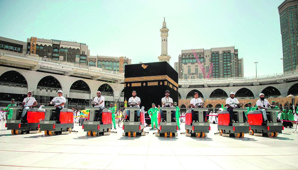 كادر سعودي لنظافة المسجد الحرام