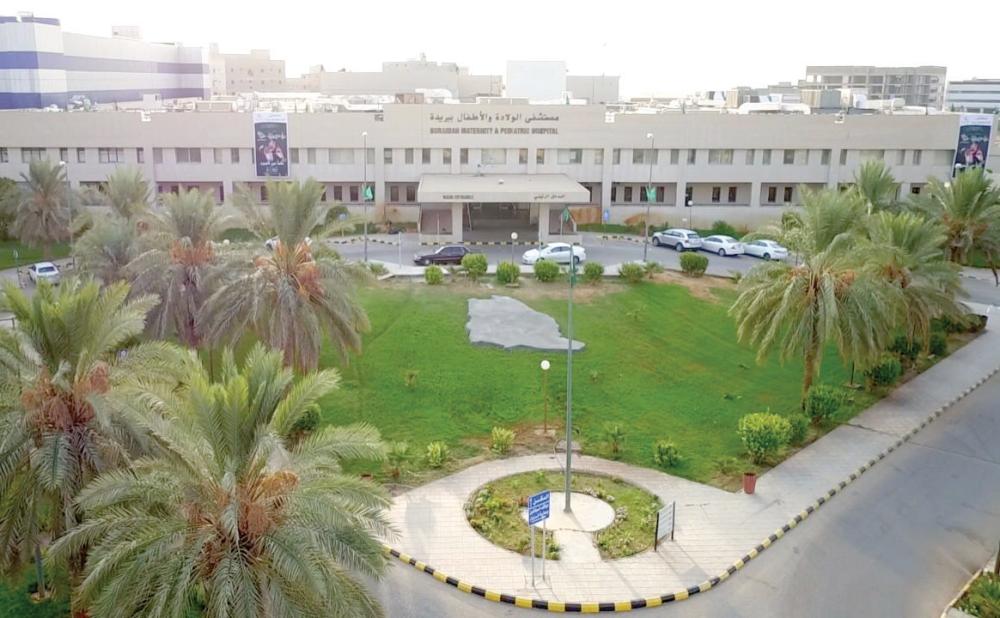 جراحة تنقذ طفلة سقطت من طابق علوي