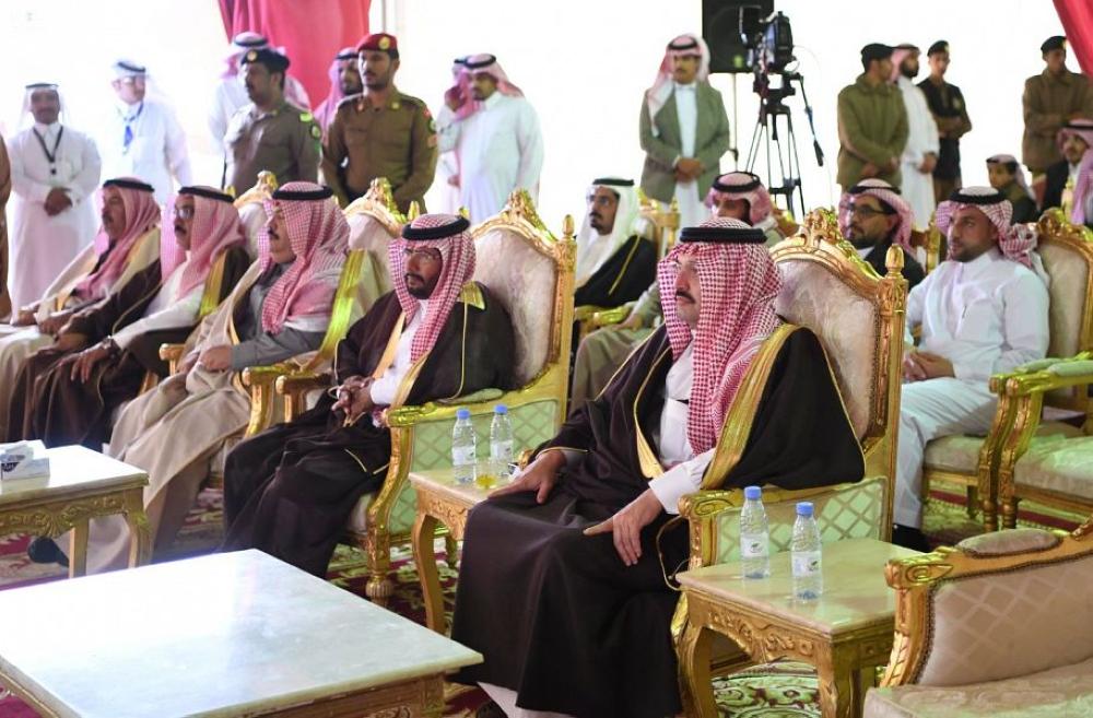 نائب أمير عسير يتفقد القرية التراثيّة بالحرجة