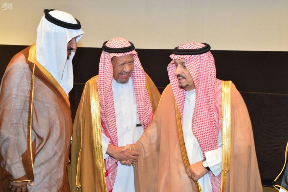 برعاية أمير الرياض.. النادي الأدبي يكرم «الربيّع»