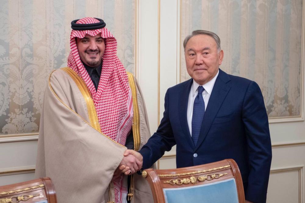 وزير الداخلية يلتقى رئيس كازاخستان
