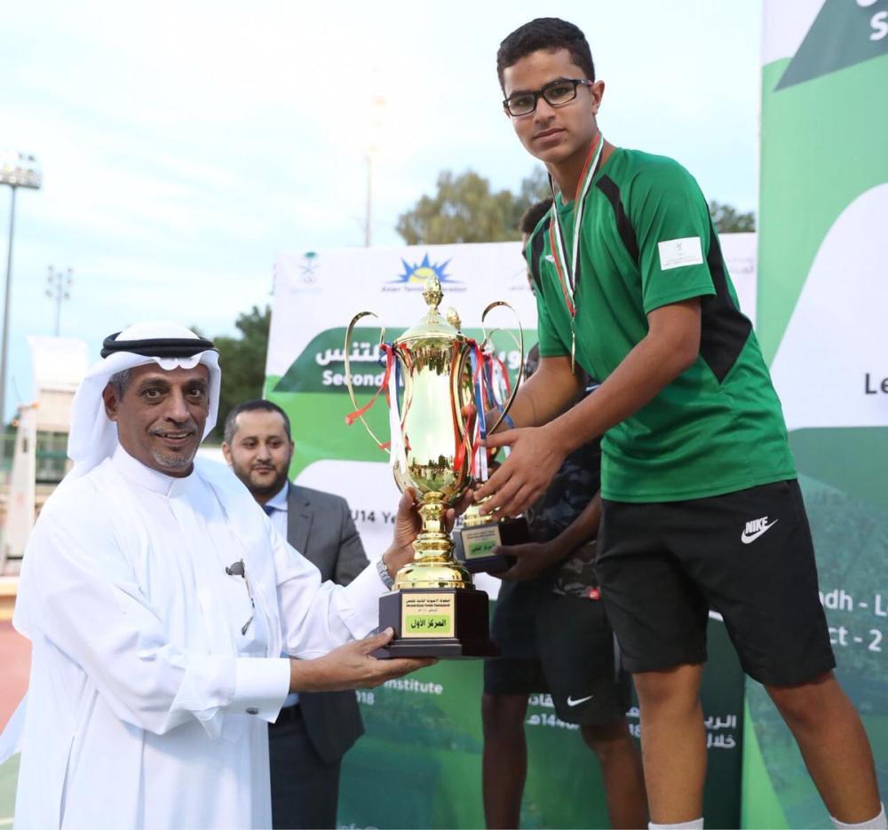 'المحسن ' يفوز بكأس 'آسيوية التنس'