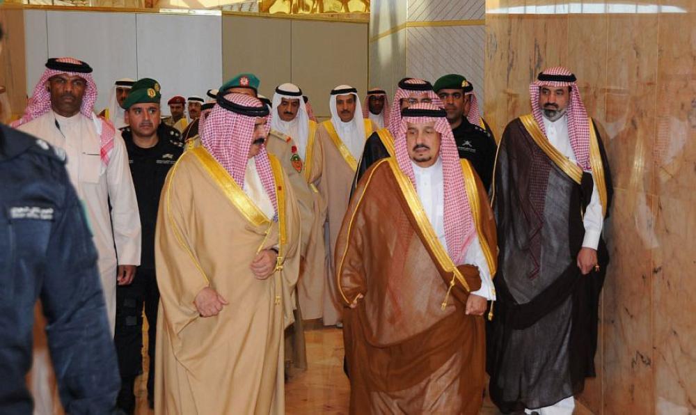 ملك البحرين يغادر الرياض