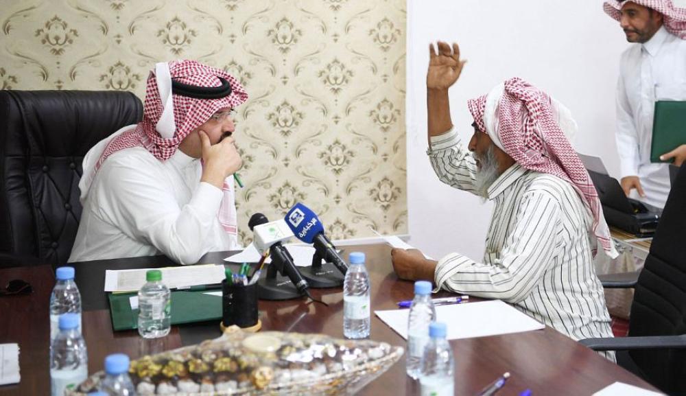نائب أمير عسير يقف على احتياجات المراكز الحدودية