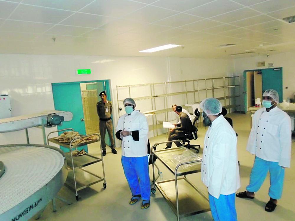 «السجون» توقع اتفاقيات لتوظيف النزلاء