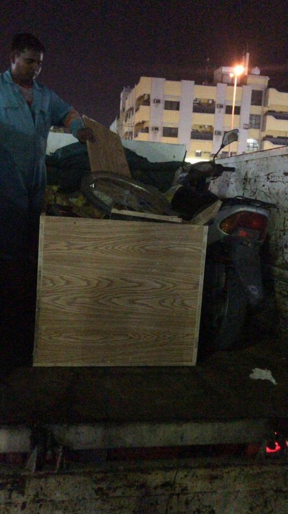 ضبط 7 عربات لباعة مخالفين بالخبر 