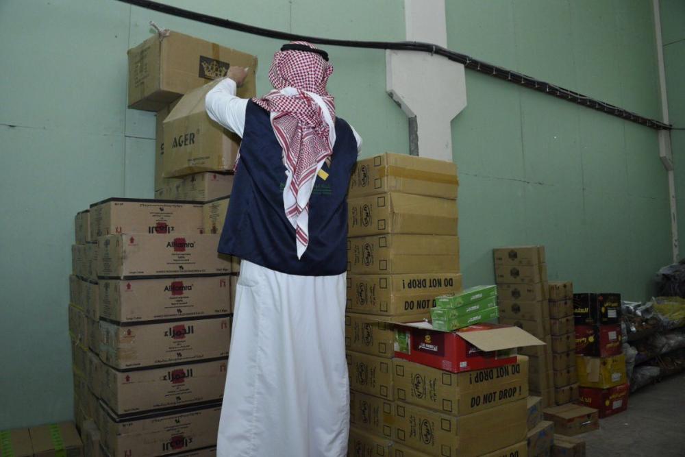 رصد مخالفات لمكافحة التبغ بمحال تجارية بالدمام