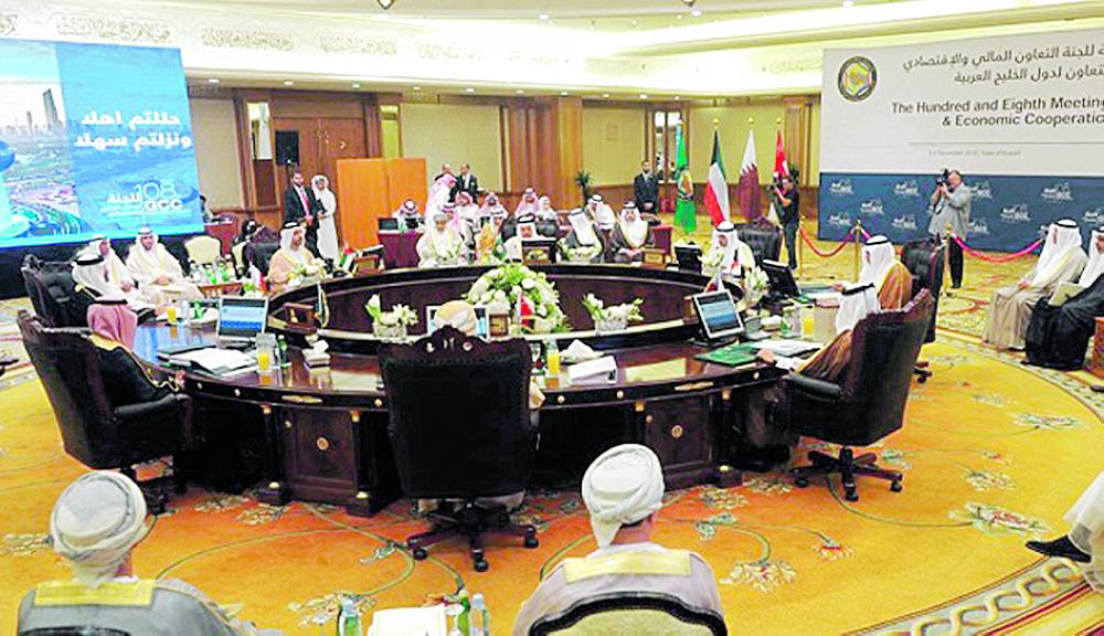 الخليجيون يواكبون التطور الاقتصادي العالمي