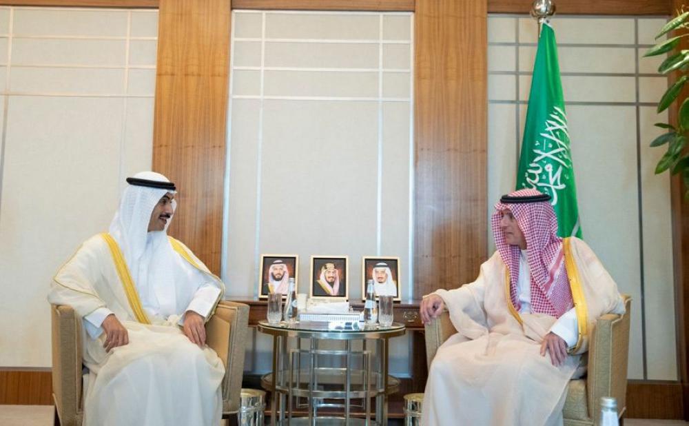 وزير الخارجية يبحث الموضوعات المشتركة مع سفير الكويت