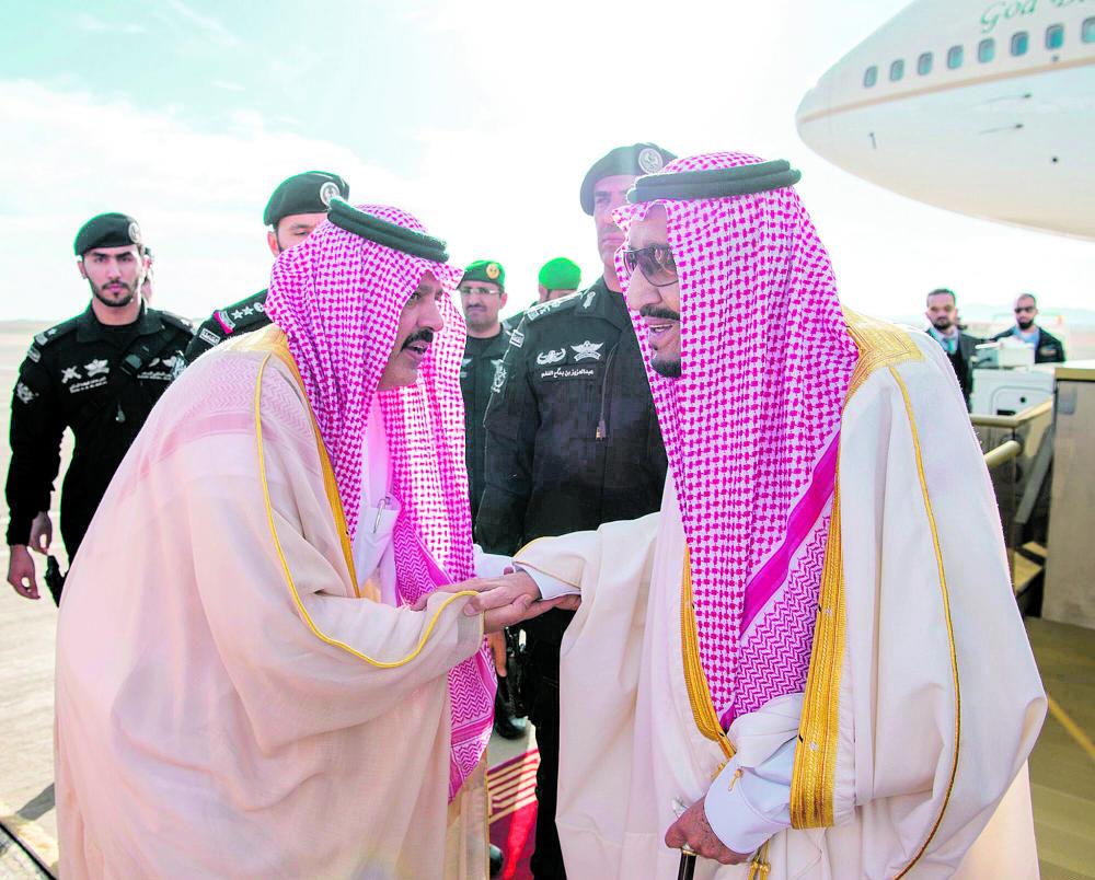 خادم الحرمين الشريفين يصل إلى الرياض قادما من حائل