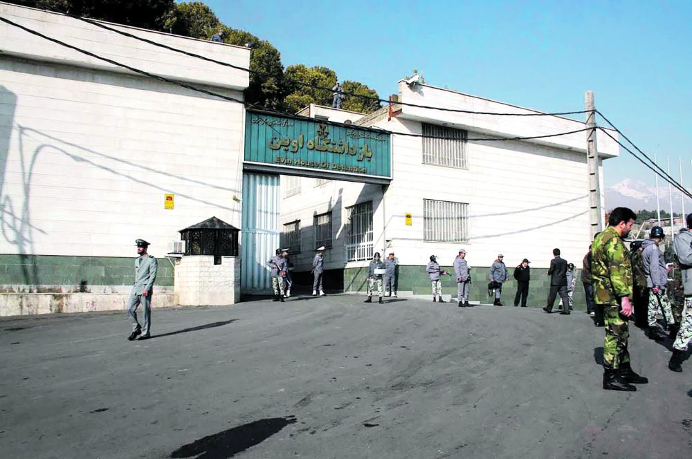 نظام الملالي يواصل اعتقال النساء والنشطاء السياسيين