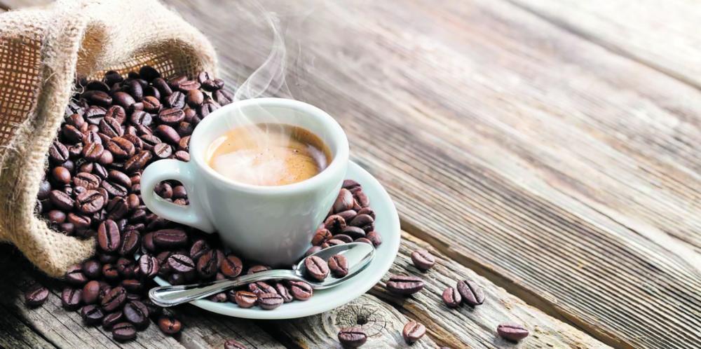 القهوة تمنع تطور «الزهايمر» و«باركنسون»
