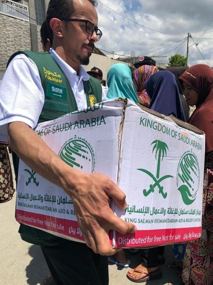 مركز الملك سلمان يواصل مساعدة متضرري 