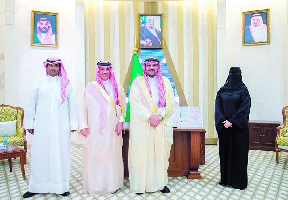 أمير القصيم: الشباب قادرون على تقدم الوطن