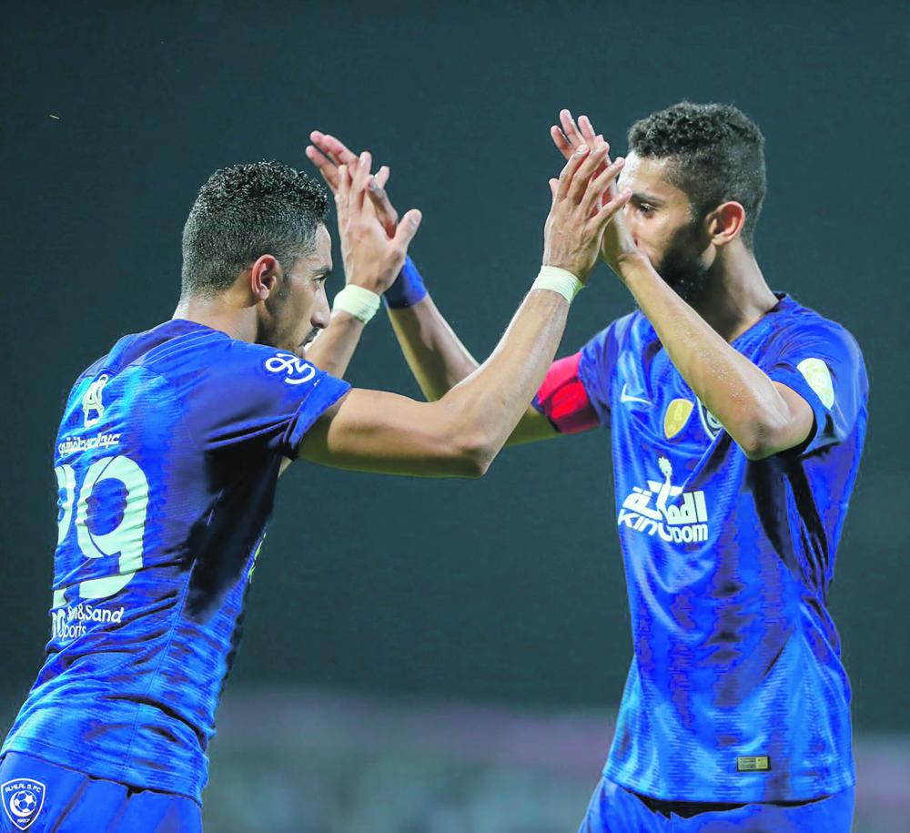 الهلال.. يغرد خارج السرب