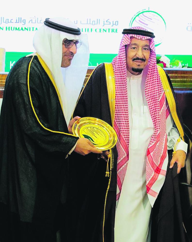 البنك الأهلي يترجم ريادته المصرفية إلى خدمة المجتمع