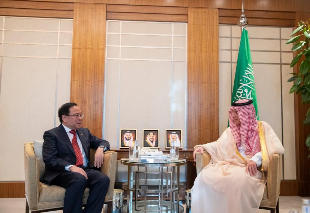 «الجبير» يستقبل مسؤول بالخارجية الأمريكية وسفير فيتنام