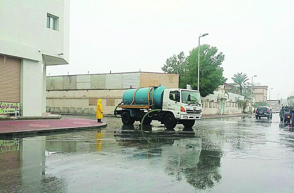 متابعة ميدانية لقنوات «التصريف» بالخفجي