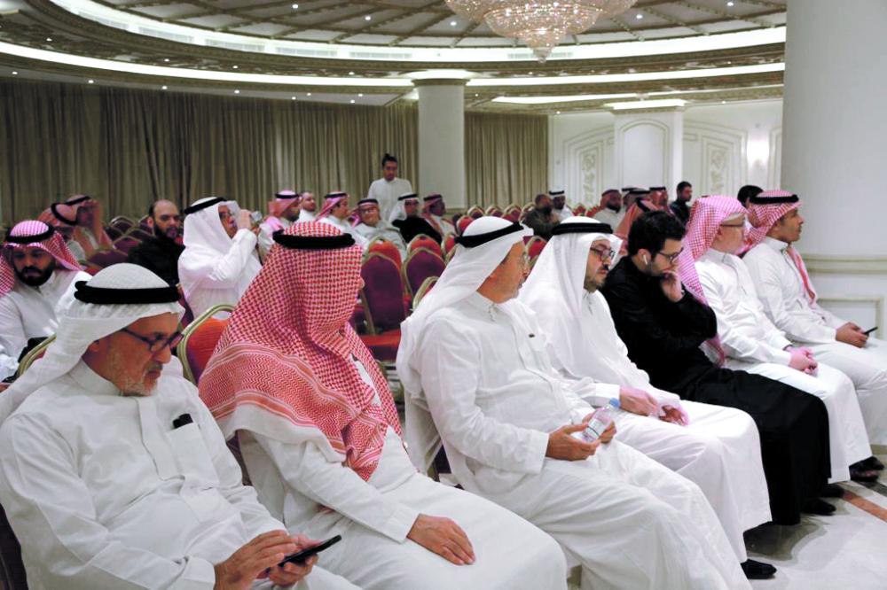 جموع المعزين تتوافد على مقر عزاء «خاشقجي»