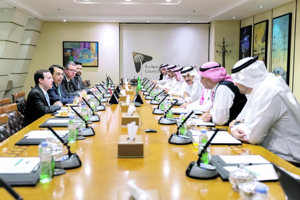 وفد مكسيكي يعرض الاستثمار بقطاع الإنشاءات