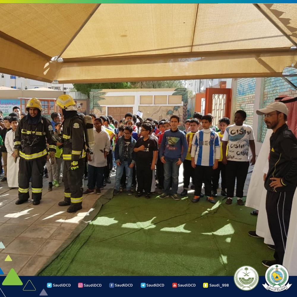 بالصور.. خطة إخلاء فرضية لطلاب مدرسة بالمدينة