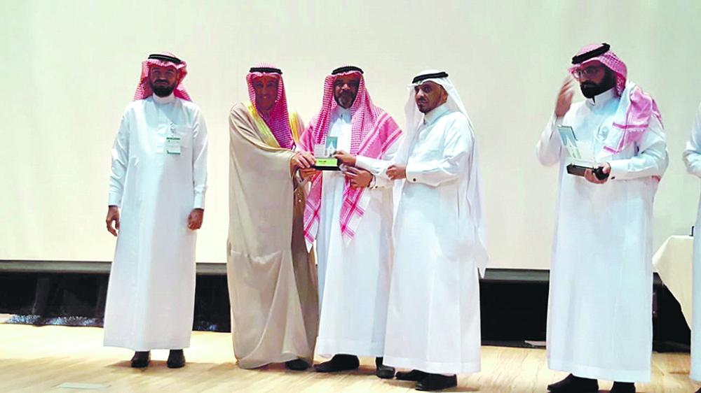 المسرح المدرسي يحصد 6 جوائز