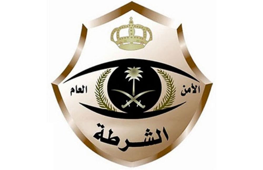القبض على 3 مواطنين مع فتاة قاصر