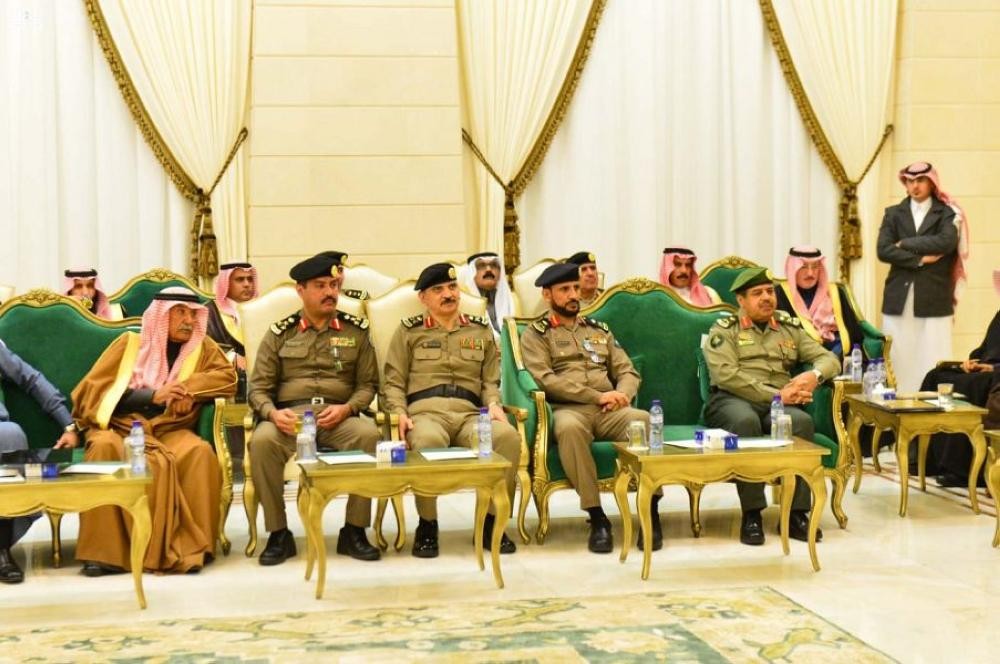 أمير حائل للأهالي: المنطقة مقبلة على مستقبل واعد