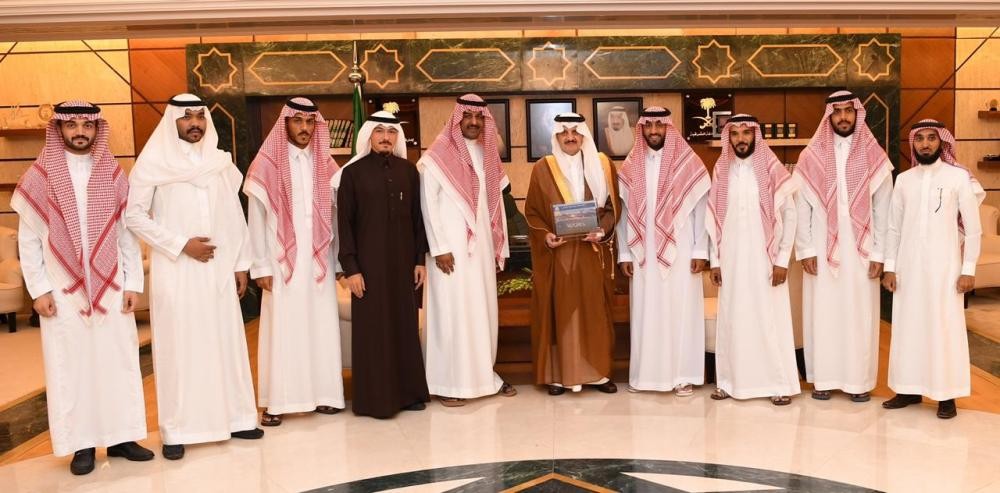 أمير الشرقية: ندعم كافة المبادرات الشبابية 