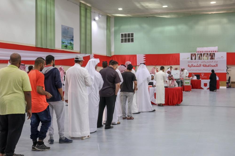 بدء الاقتراع بالانتخابات النيابية والبلدية في البحرين
