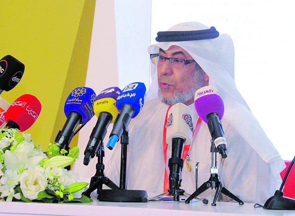 وزير شؤون الشورى: البحرين أثبتت نجاح تجربتها