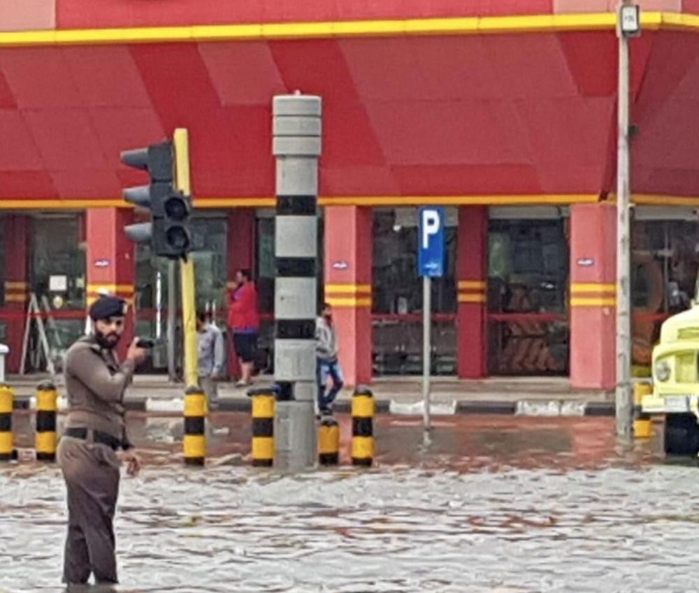 مدنى الشرقية يباشر 622 بلاغاً بسبب الأمطار