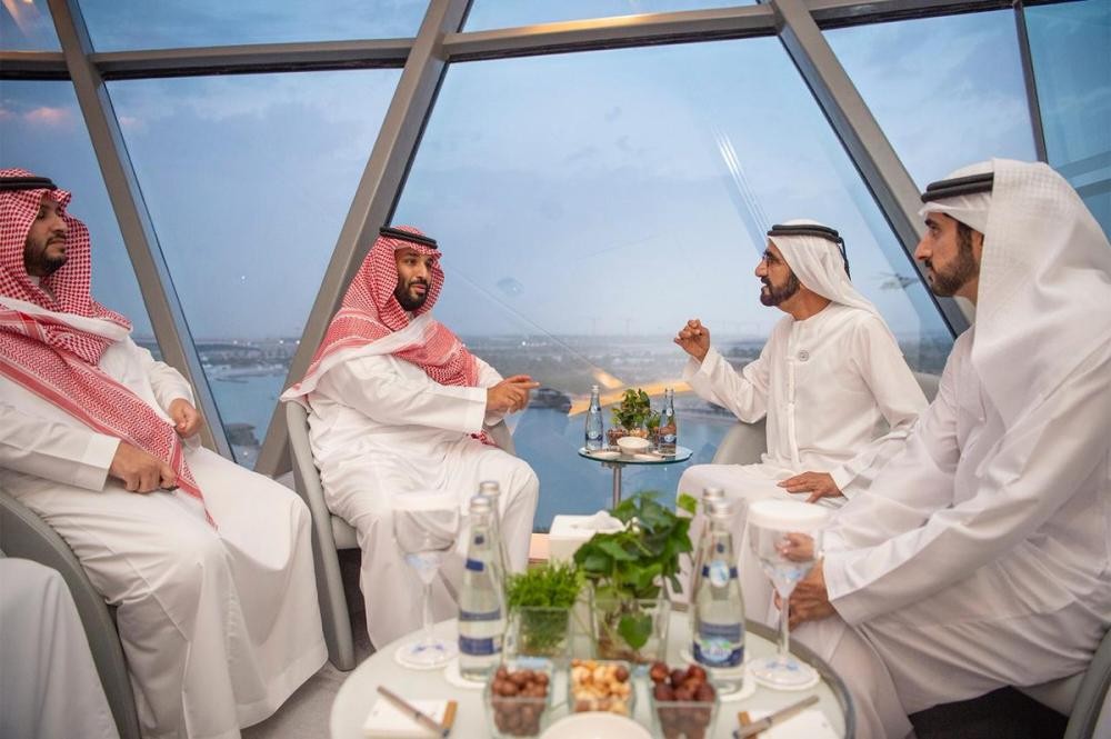 ولي العهد يشهد ختام «الفورمولا» بأبوظبي