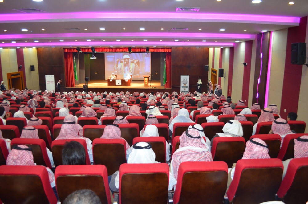 المغامسي يلقي «رحيق الأدب» بـأدبي أبها
