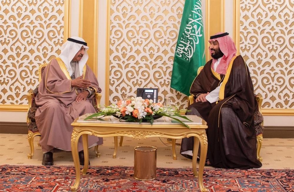 ولي العهد يلتقي رئيس وزراء البحرين