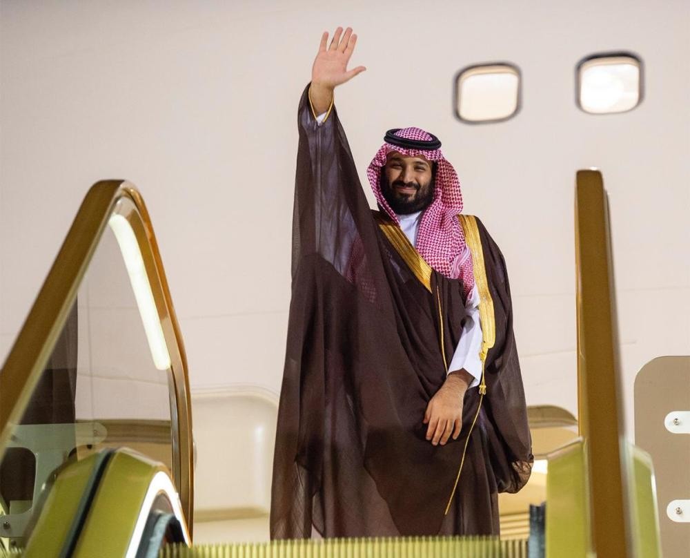 ولي العهد يغادر البحرين