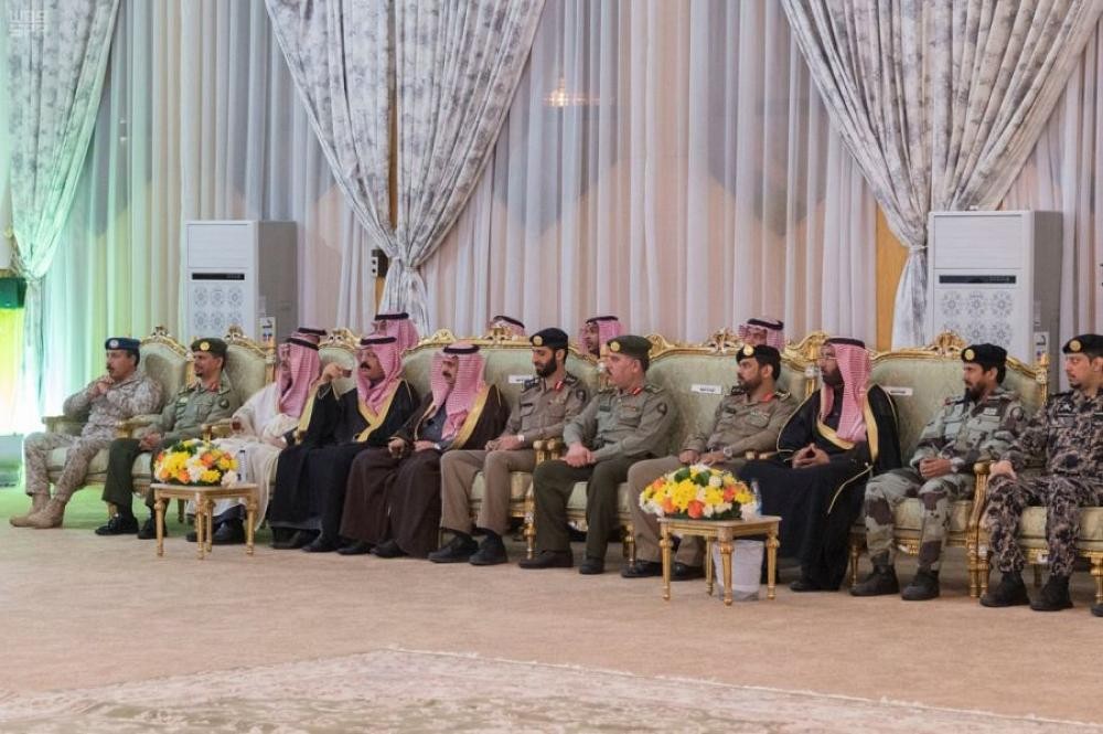 أمير الجوف يستقبل المواطنين بدومة الجندل