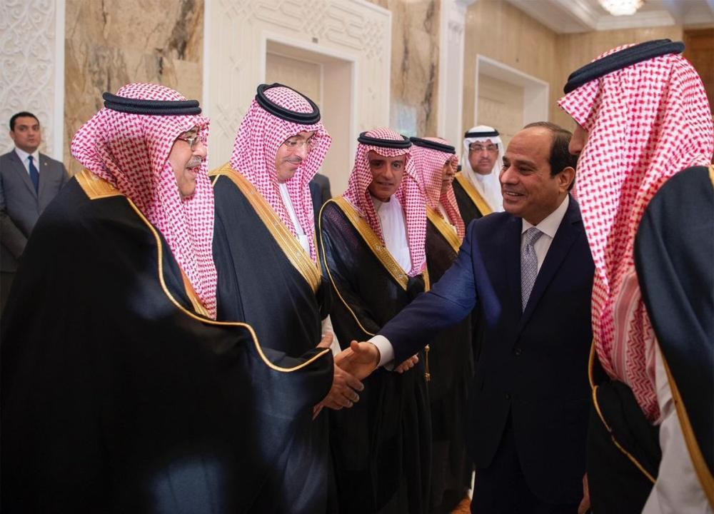 ولي العهد يلتقي الرئيس المصري في قصر الاتحادية