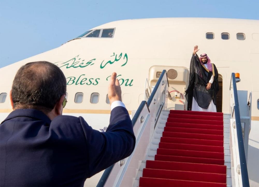 ولي العهد يغادر القاهرة