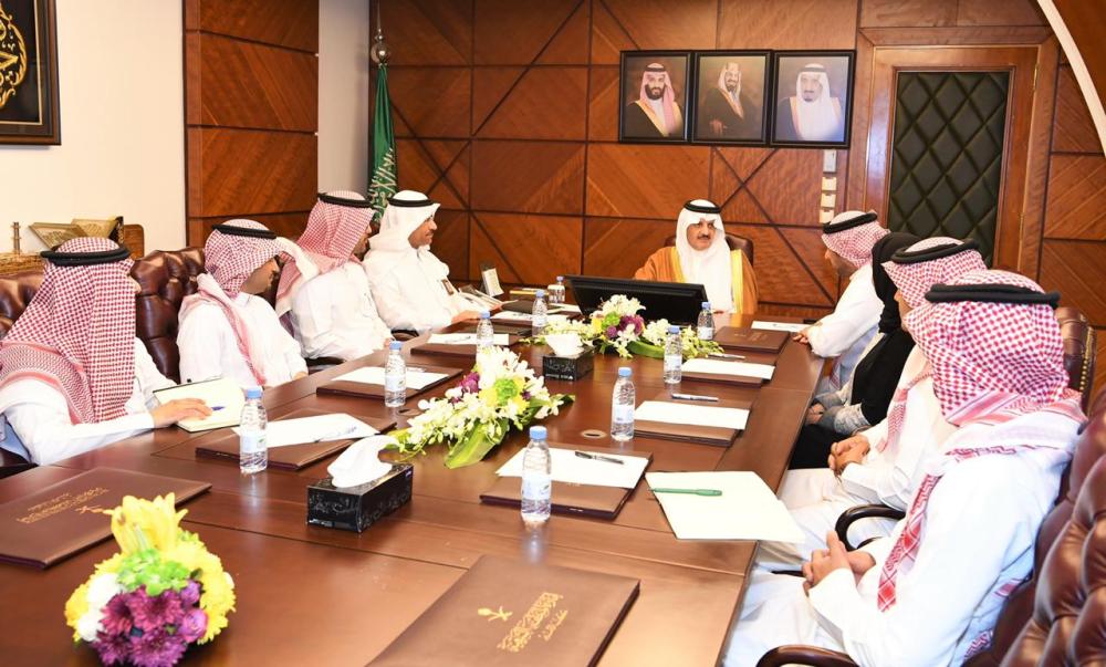 أمير الشرقية يطلع على برنامج «تطوير الداخلية»