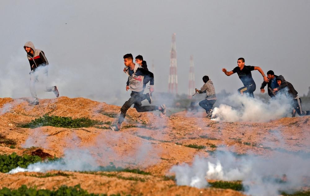 إصابة عشرات الفلسطينيين برصاص الاحتلال فى غزة