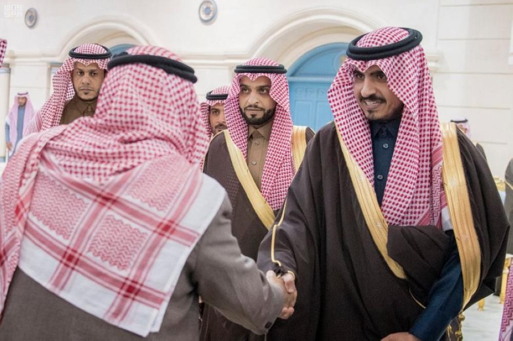 أمير الجوف يستقبل المواطنين وأعيان المنطقة