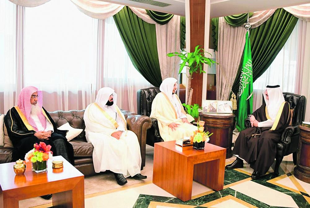 أمير الشرقية يؤكد أهمية تطوير مرفق القضاء