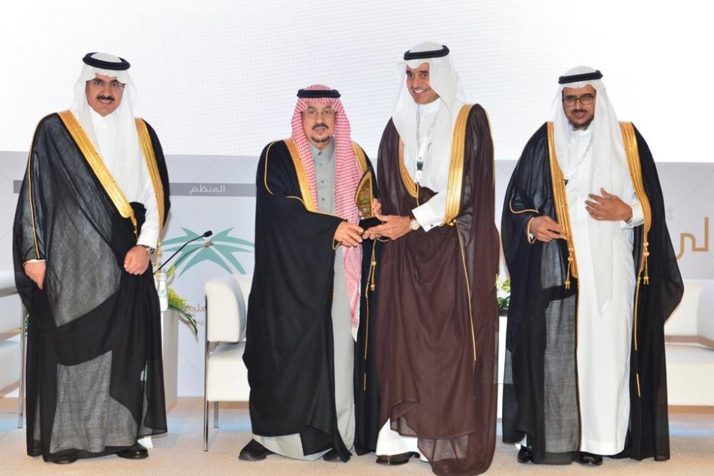 نيابة عن الملك.. أمير الرياض يفتتح «تقويم التعليم»